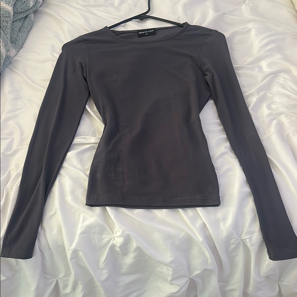 Women's Gray Long Sleeve Top
